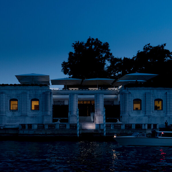 "Incontroluce"  event at Peggy Guggenheim Collection | © Davide Groppi srl | All Rights Reserved