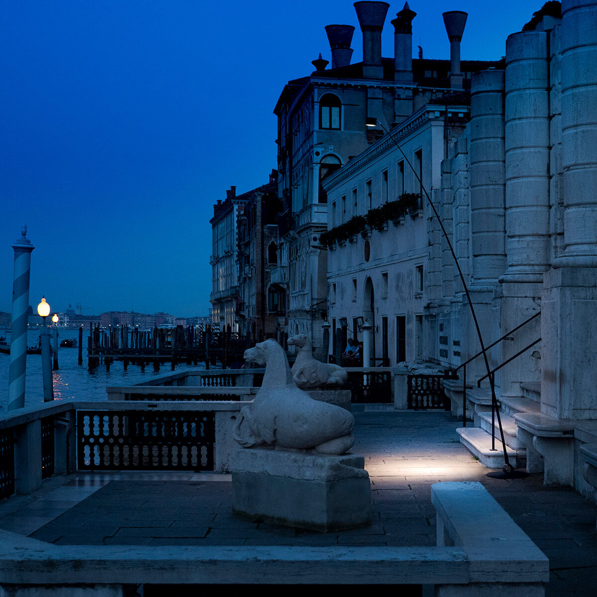 "Incontroluce"  event at Peggy Guggenheim Collection | © Davide Groppi srl | All Rights Reserved
